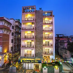 Kathmandu Suite Home Катманду